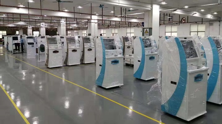 觸摸廣告機廠家：觸摸一體機被廣泛應用到哪些行業(yè)